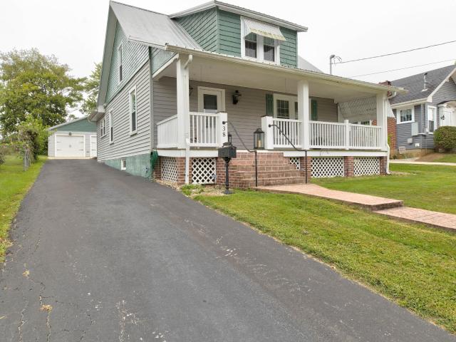 38 Johnson Avenue