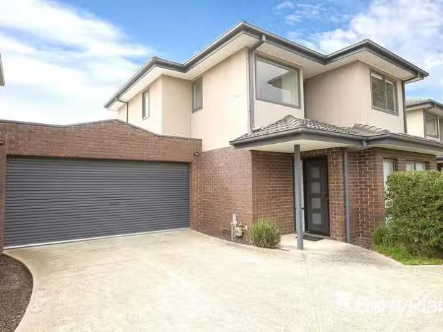 3/8 Karingal Street, Croydon North, VIC 3136