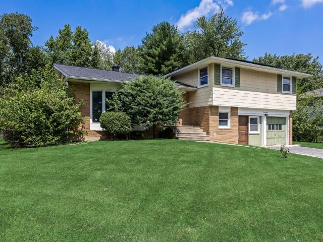 38 Knollwood Drive