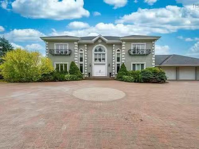 38 Lennox Road, Black Point, NS, B0J 1T0 Luxury House for sa.