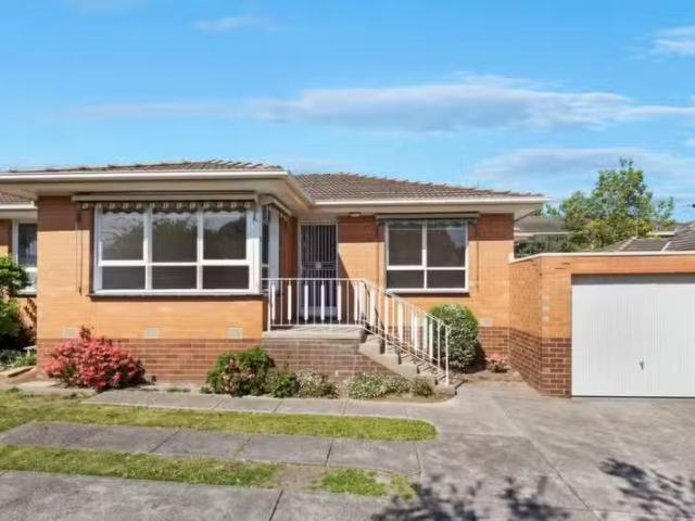 3/8 Leopold Crescent, Mont Albert VIC 3127 Unit For Lease