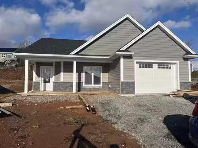 38 Leaside Court, Port Williams, NS, B0P 1T0 house for sale.
