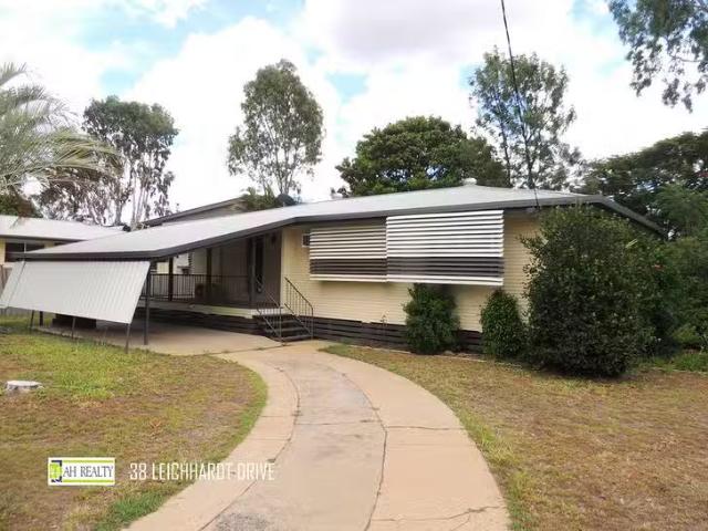 38 Leichhardt Drive, Moranbah, QLD 4744