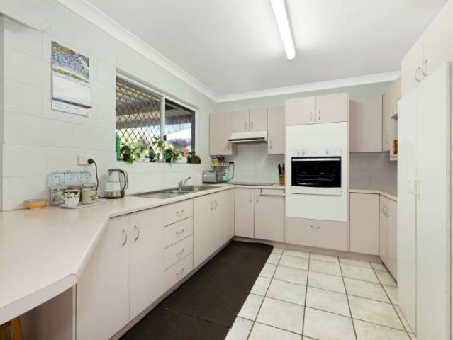 38 Leila Av, Rasmussen QLD 4815 House For Rent | Domain