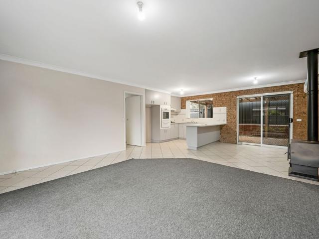 3/8 Mckeahnie Street, Queanbeyan
