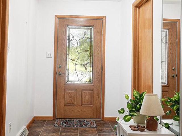 38 Maple Lane