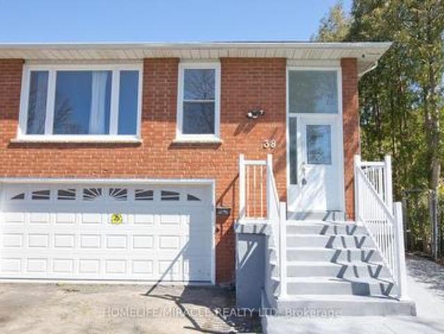 38 Medici Place, Brampton, ON, L6S 3C6 house for sale | Listing ID W13624 | Royal LePage