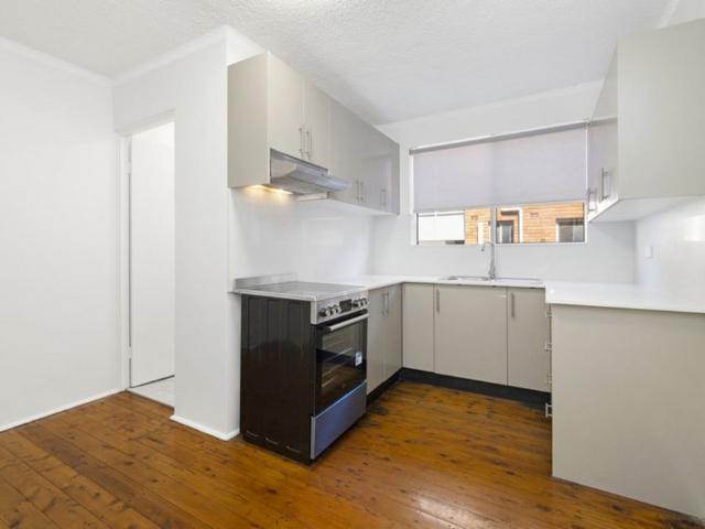 3/8 Mooney Street, Strathfield South