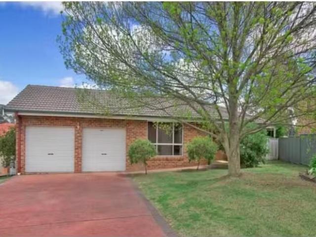 38 Norris Drive, Armidale House for rent Listed by Property M.