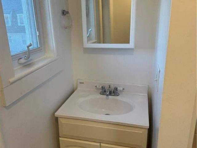 38 Oak Street Unit 2, Westerly, US, RI