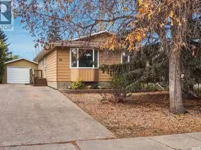 38 Petersmeyer Street, Regina, SK, S4R 7P7 house for sale L.