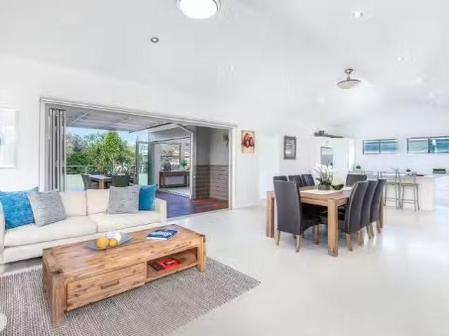 38 Pines Parade, Gymea, NSW 2227