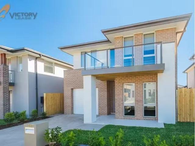 38 Prairie Street, Schofields House for rent Listed by Rex r.