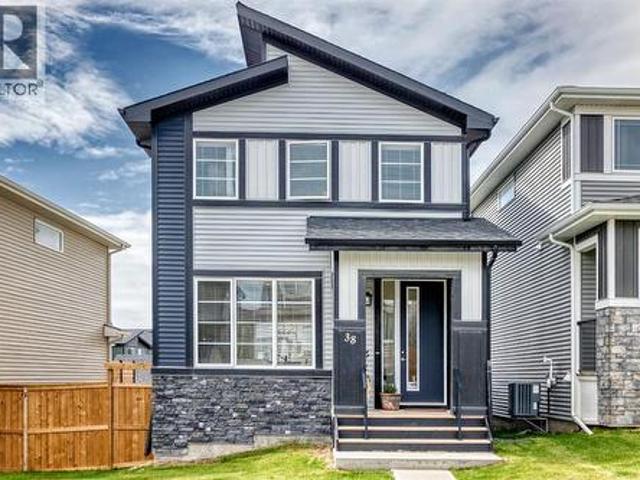 38 Precedence Glen, Cochrane, AB, T4C 2W7 house for sale | Listing ID A2351 | Royal LePage