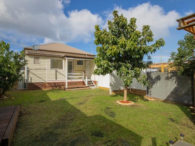38 Queen Street, Waratah West, NSW 2298 House for Rent Ray White Newcastle | Lake Macquarie