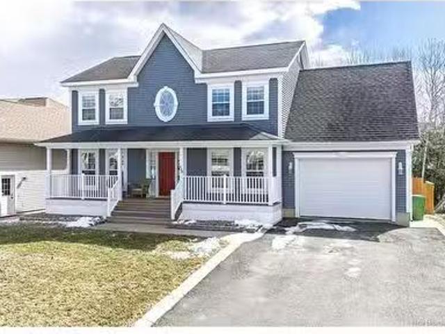 38 Red Maple, Fredericton, NB, E3B 0E1 Luxury House for sale.