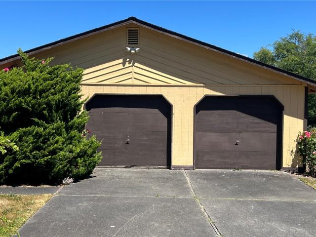 39058 Shoreview Drive NE