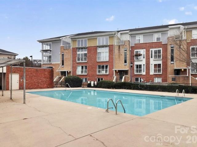 3909 Picasso Ct, Charlotte, NC 28205