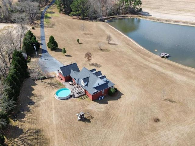 3900 Middle Ground Road