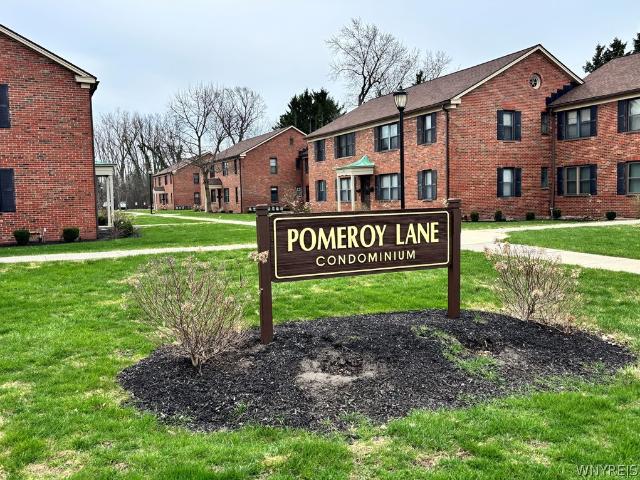 3901 Main St # 10D