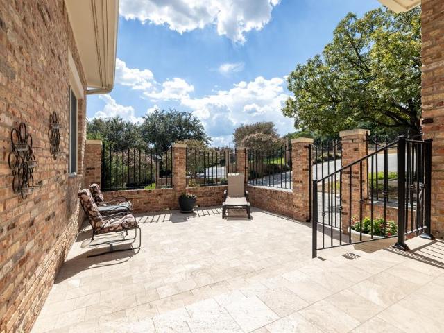3901 Belmont Park Dr # C