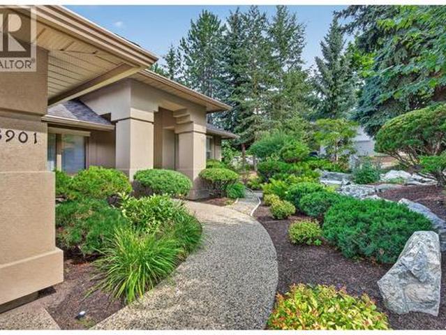3901 Gallaghers Circle, Kelowna, BC, V1W 3Z9 house for sale | Listing ID 10397 | Royal LePage
