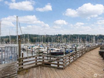 3901 Harborview Drive # C 5