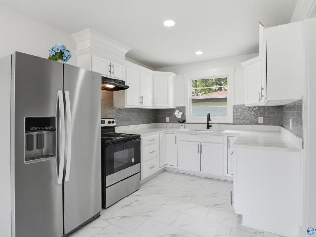 3901 Harwood Drive