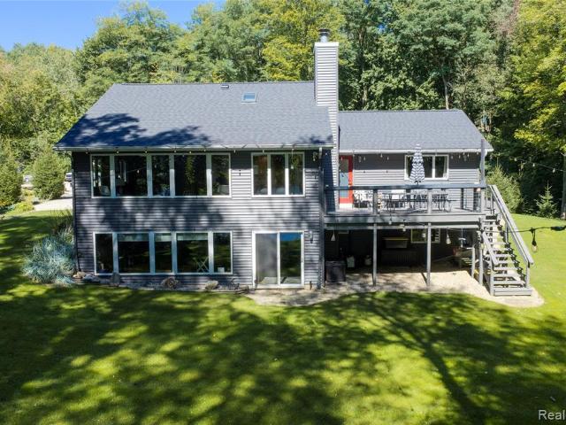 3901 Lee Hill Road