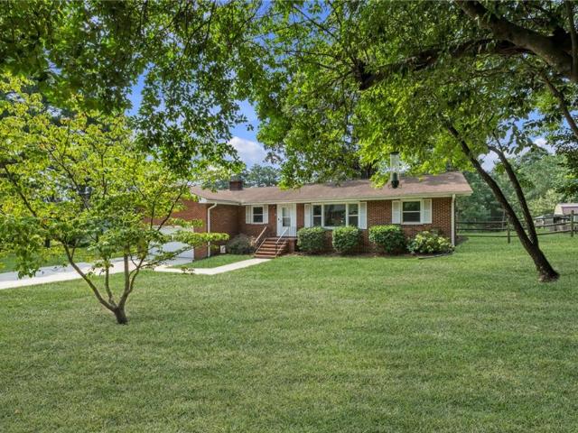 3901 Wedgewood DR