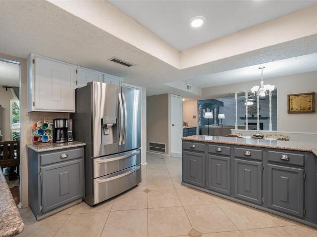 3901 White Oak Court