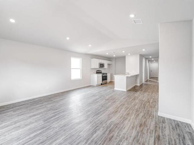3902 Northridge Road