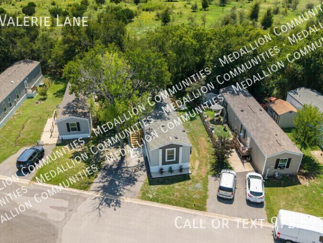 3902 Valerie Lane, 3 beds, 2 full baths