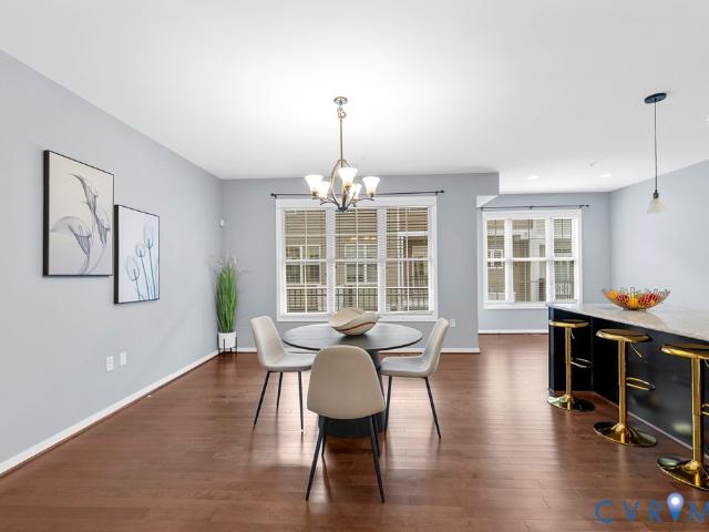 3902 Village Commons Walk