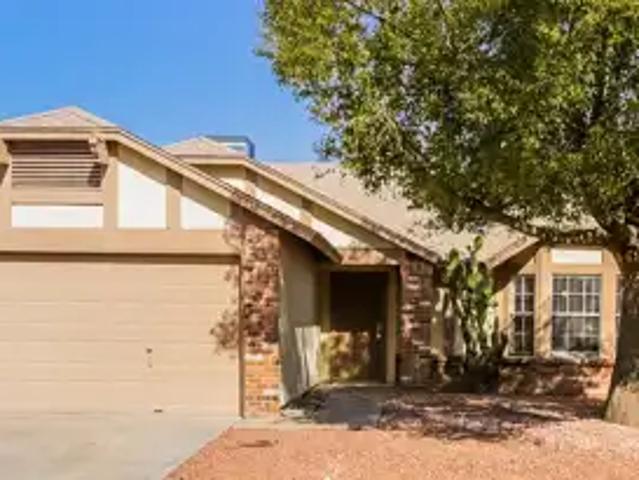 3902 W Morelos St, 3 beds, 2 full baths