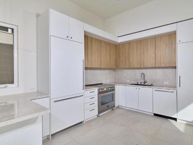 3903 Haines