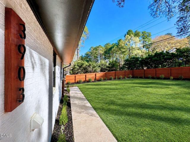 3903 Kelly Drive