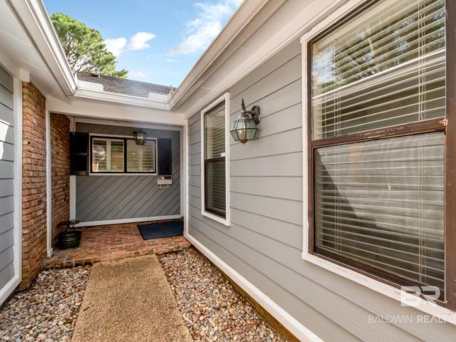 3903 S Berwyn Drive