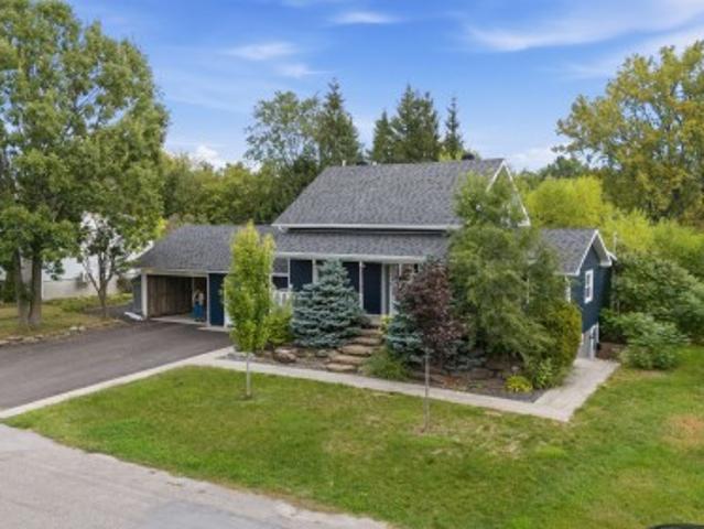 390 390A Rue De La Briquade, Blainville, QC, J7C 2C8 house for sale | Listing ID 10930 | Royal LePage
