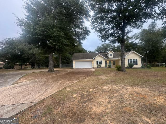390 Eastman Highway