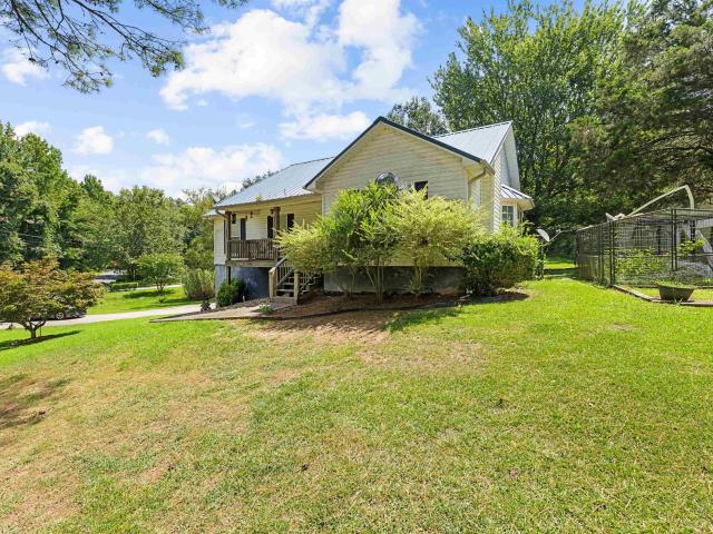 390 Oakhalla Road