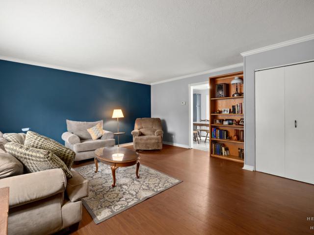 390 Larkdale Row