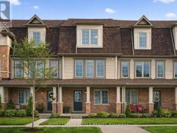 Cambridge, Waterloo, Ontario - Office room