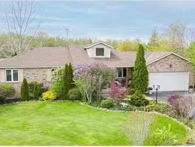 390 Mountain Road, Grimsby, ON, L3M 4E7 house for sale List.