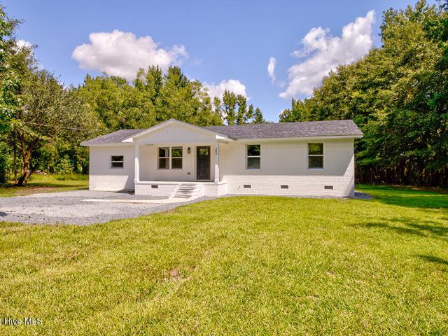 390 Newtown Loop Road