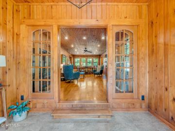 390 Pennington Lake