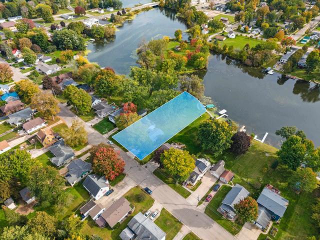 390 RIVER Heights