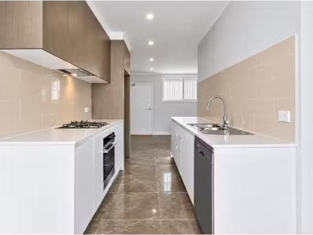 39/14 Merriville Road, Kellyville Ridge Apartment for rent Li.