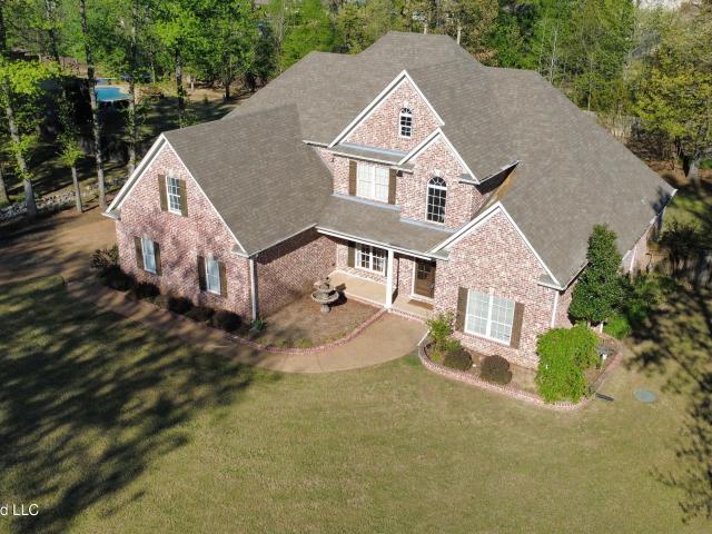 3914 Saddle Bend