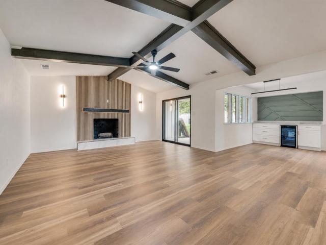 3914 Shady Hollow Lane
